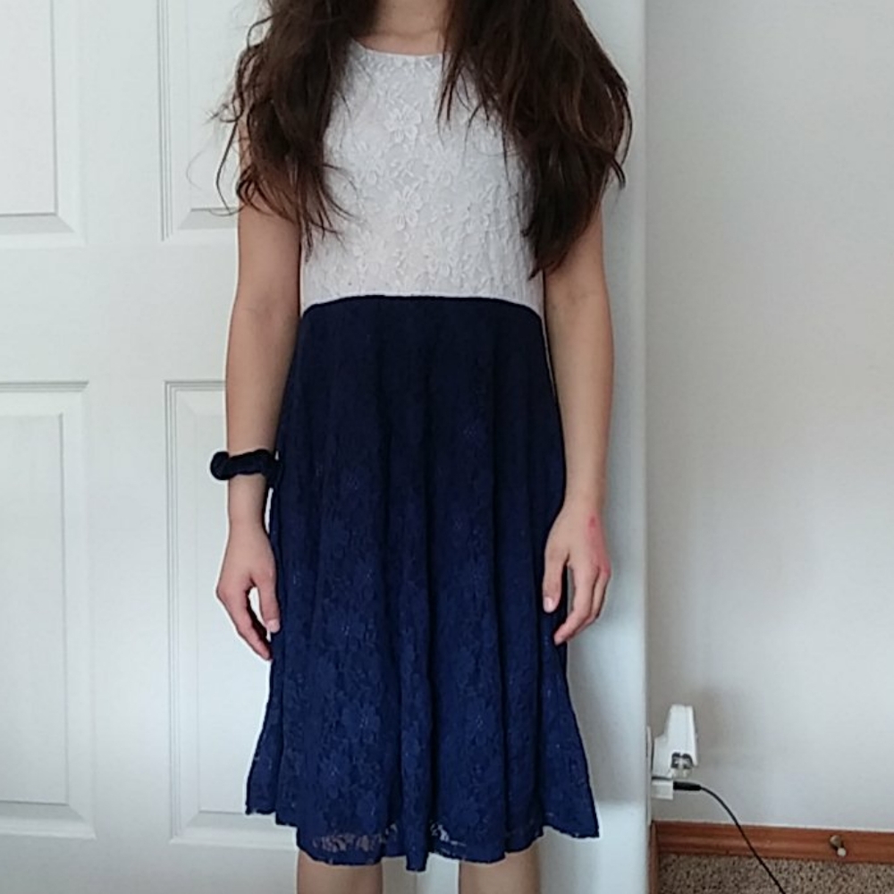 Short sleeve dress